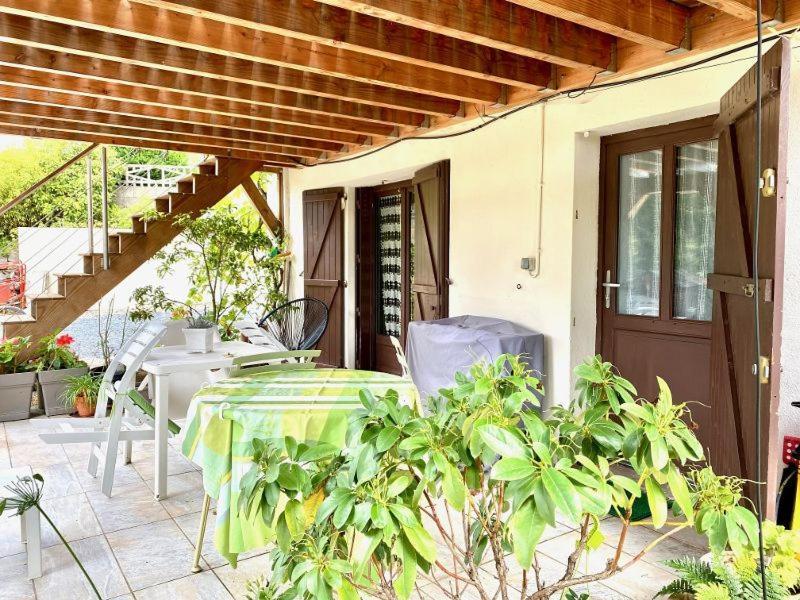 Charmant F1 Avec Terrasse Et Vue Sur Jardin Arbore - Fraicheur Naturelle Du Rez De Jardin - Parking Белерив-сюр-Алие Екстериор снимка